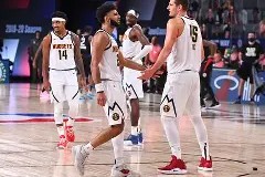 IM电竞官网_洛杉矶快船NBA击败菲尼克斯太阳莱昂纳德中投命中(洛杉矶快船vs纽约尼克斯)